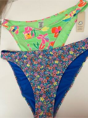 No Boundaries Blue Bikini Bottoms w/ Floral Trim 2 pair XXL NWT 1 tag fell off